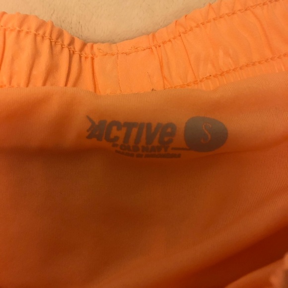 Old Navy active shorts - Picture 3 of 5